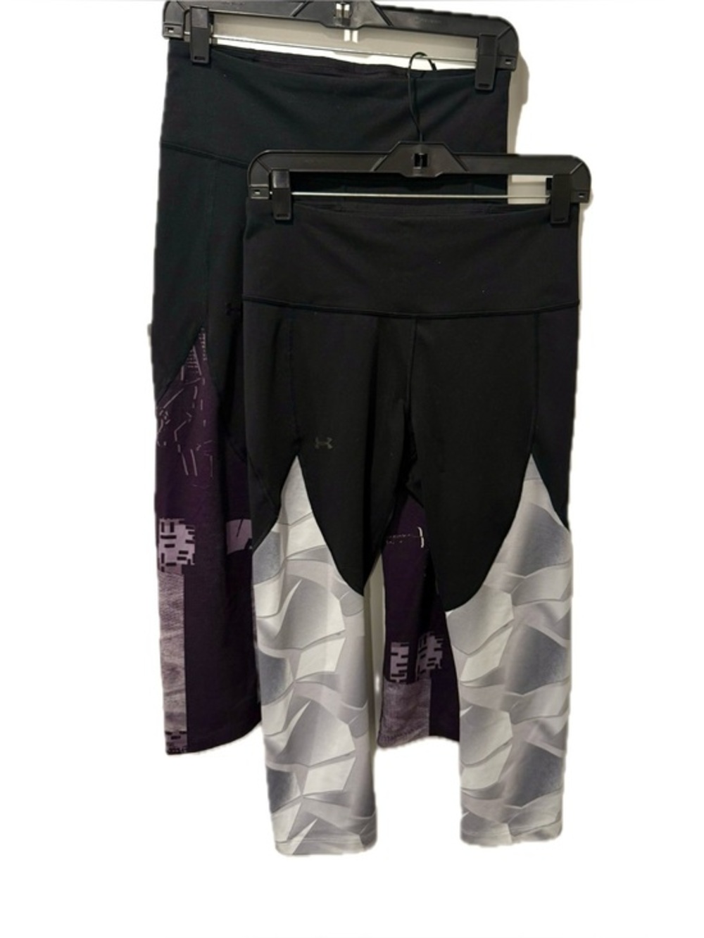 Bundle of 2 Under Armor Color Block Leggings in Black